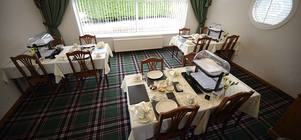 Quiraing House dining room Bed and Breakfast accommodation in Portree with WIFI