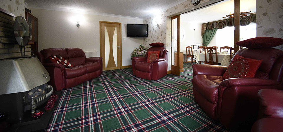 Bed and Breakfast accommodation in Portree with dining room self catering living room