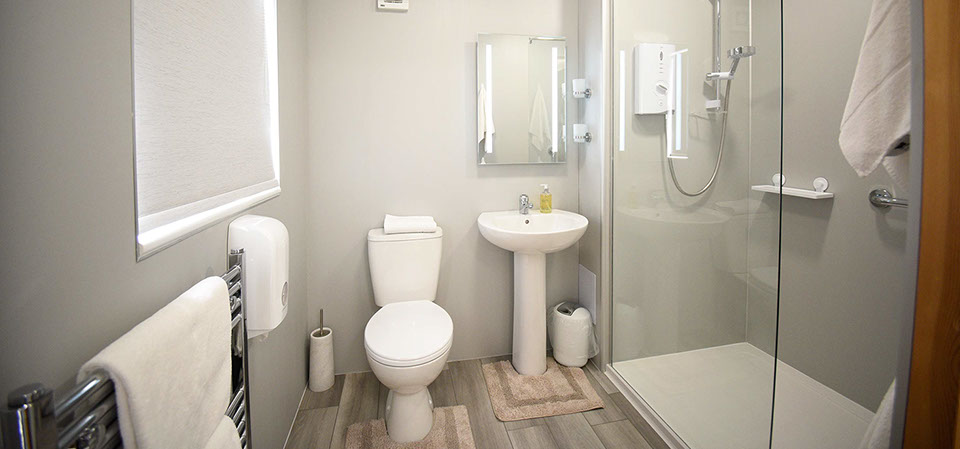 Self catering accommodation in Portree at Quiraing House with modern shower room