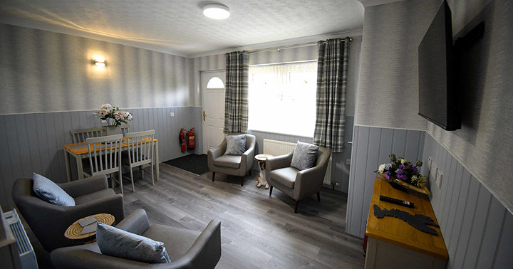 Self Catering accommodation in Portree spacious living room with comfortable seating