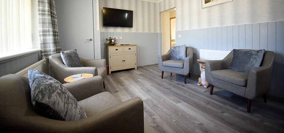 Self Catering accommodation in Portree at Quiraing House Guest Living room with WIFI