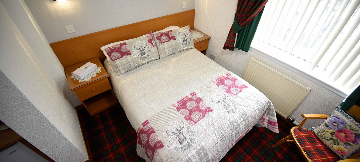 Bed and Breakfast accommodation in Portree Double Room en suite with WIFI