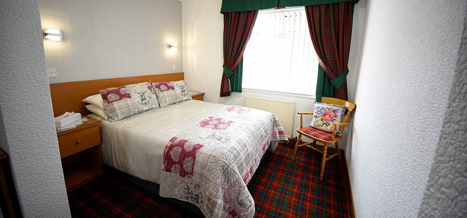 Quiraing House accommodation in Portree contains a bed and breakfast double room