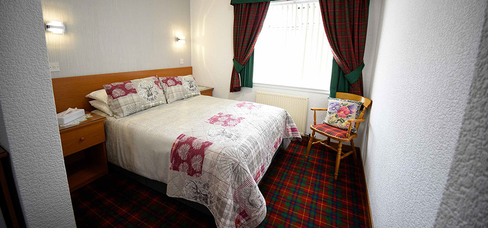 Quiraing House Portree Bed and Breakfast accommodation Double Bedroom En Suite