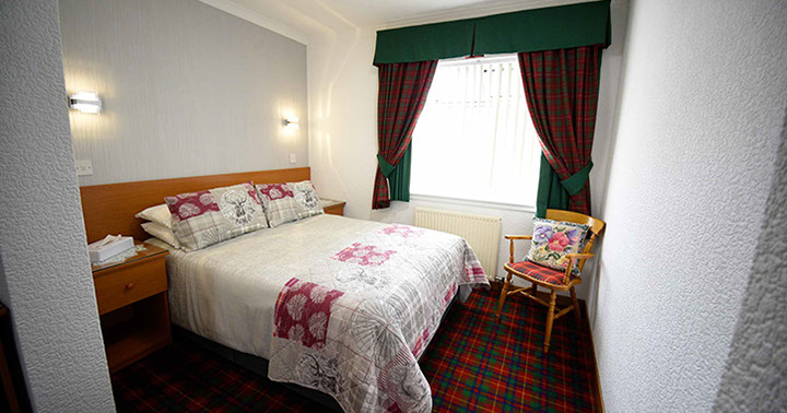 Quiraing House Portree Bed and Breakfast accommodation Double Bedroom En Suite