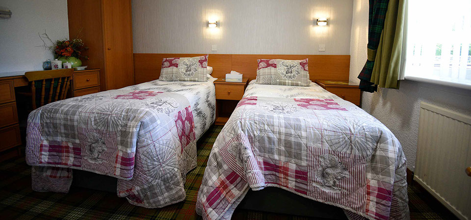 Quiraing House Twin bedroom accommodation bed and breakfast in Portree